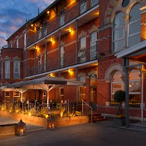 4* Hotel The Address